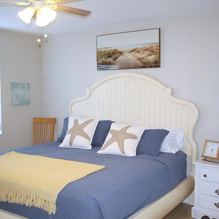 Naples Park Oasis - Cozy Two Bedroom Apartment Eksteriør billede