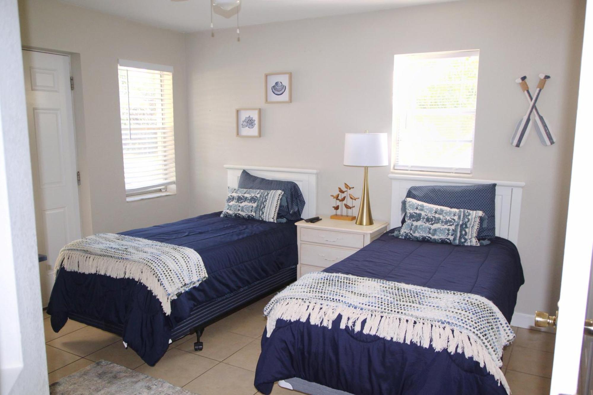 Naples Park Oasis - Cozy Two Bedroom Apartment Eksteriør billede