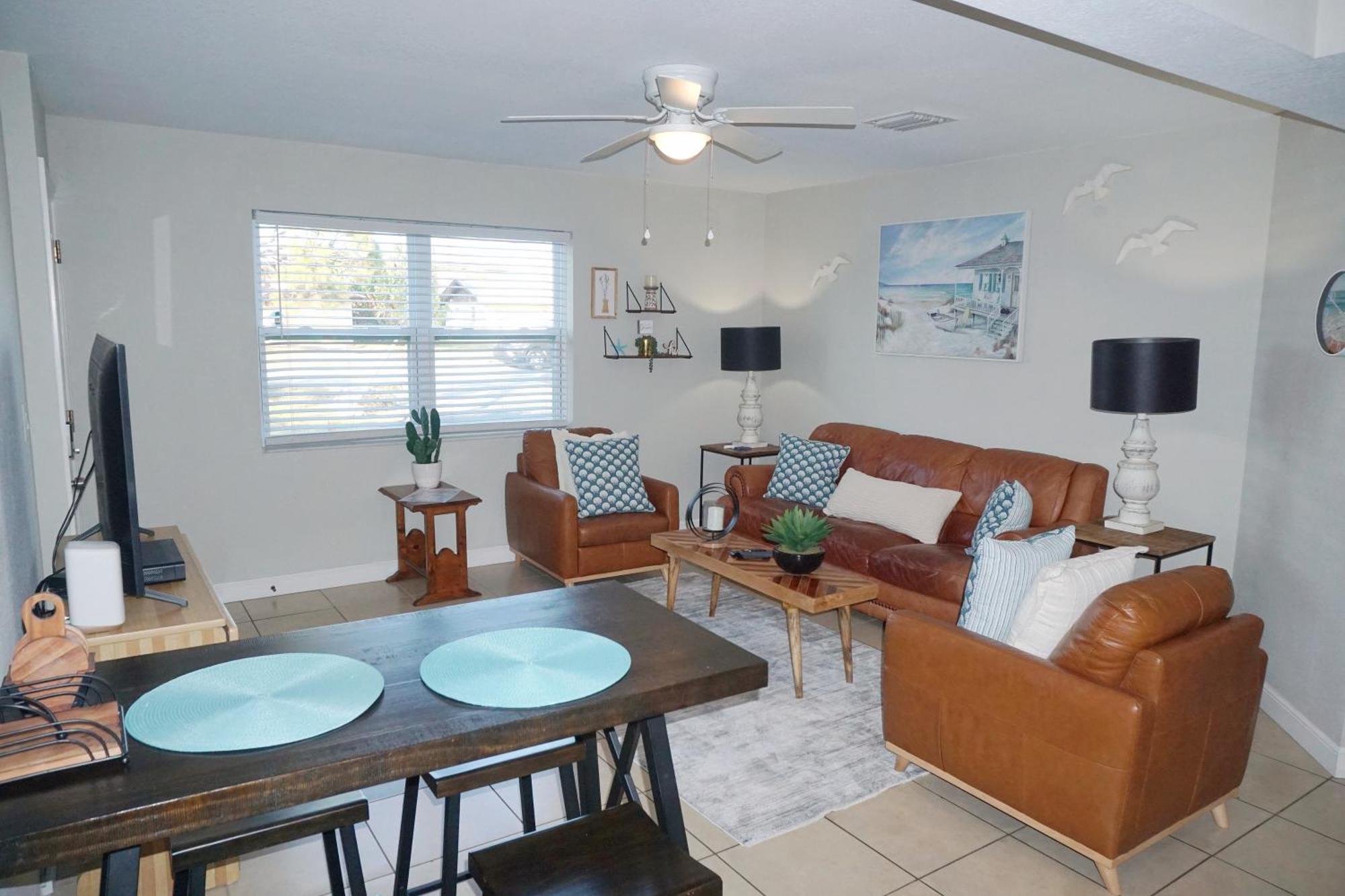 Naples Park Oasis - Cozy Two Bedroom Apartment Eksteriør billede